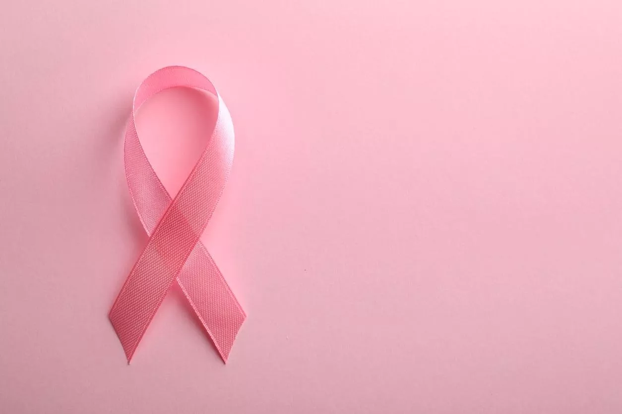 5 عادات يومية مفاجئة تزيد من نسبة خطر إصابتكِ بسرطان الثدي