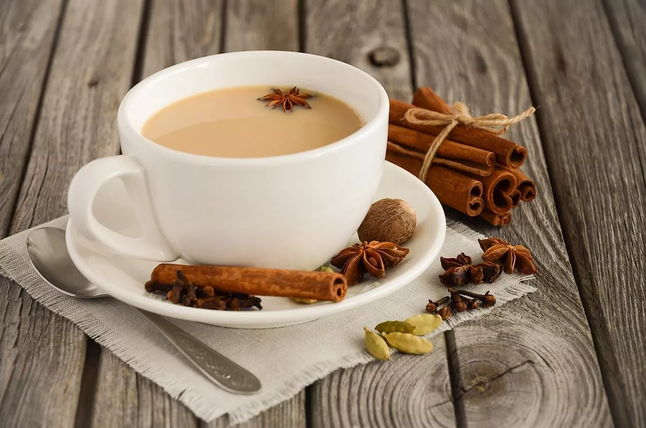 ما هي فوائد شاي الكرك الجمالية والصحية وكيف يمكنكِ تحضيره؟