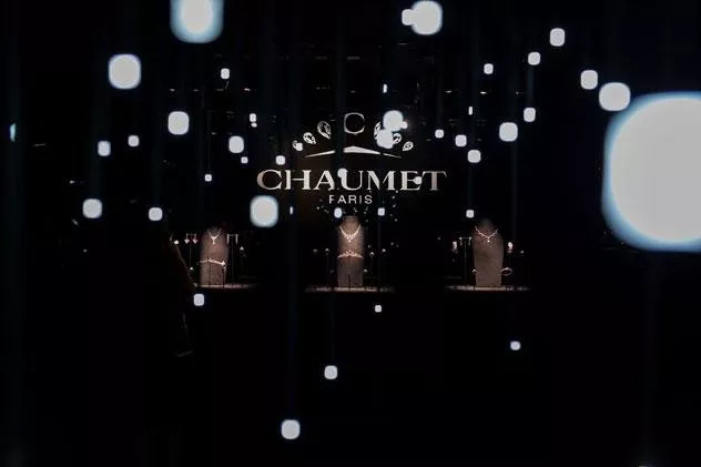 شوميه تحتفل بالذكرى الأولى لإفتتاح صالة عرضها الإقليميّة في دبي مول