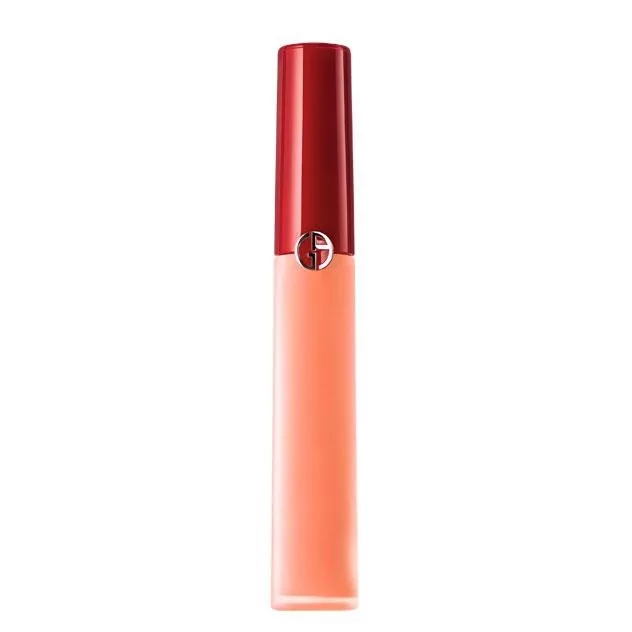 Giorgio Armani تُطلق تشكيلة أحمر الشفاه غير اللامع Lip Freeze