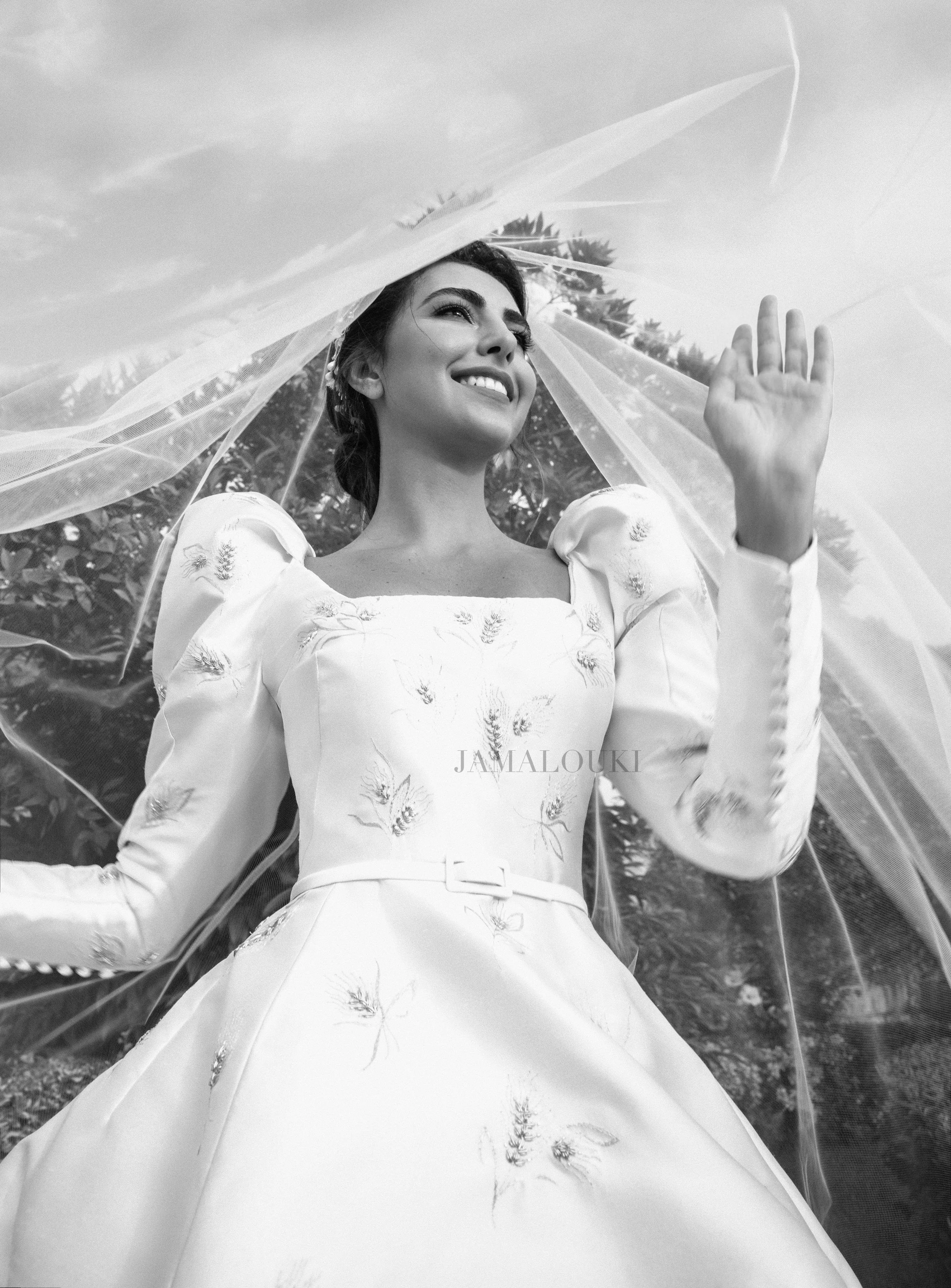 الصور الأولى والحصرية للعروس فاليري أبو شقرا على غلاف جمالكِ: إطلالة ملوكية استثنائية!