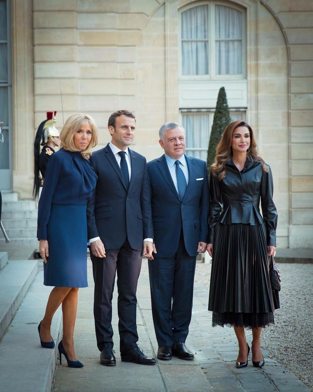 طلة الملكة رانيا في باريس