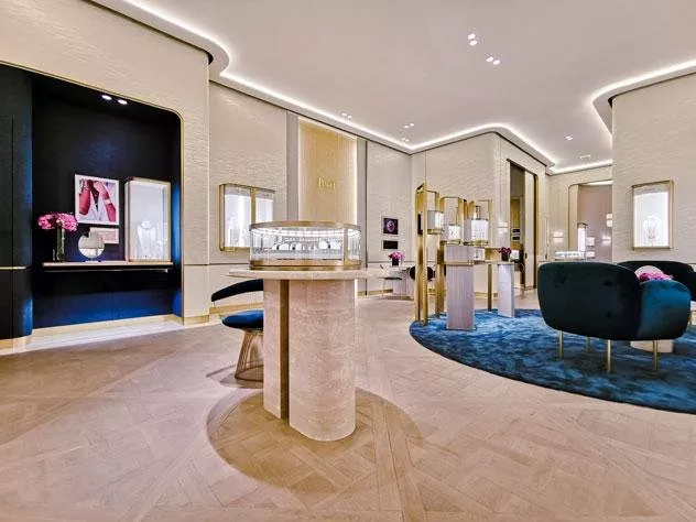 بياجيه تفتتح صالون ذو مفهوم جديد في ركن الأزياء فاشن أفنيو في دبي مول