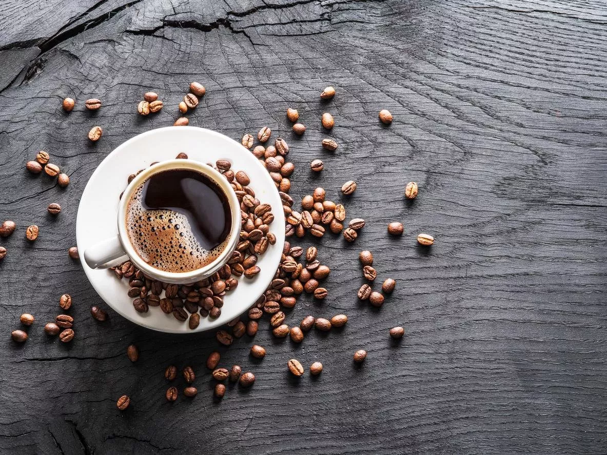 5 استخدامات منزلية غير متوقّعة للقهوة قد تجعل حياتكِ أسهل