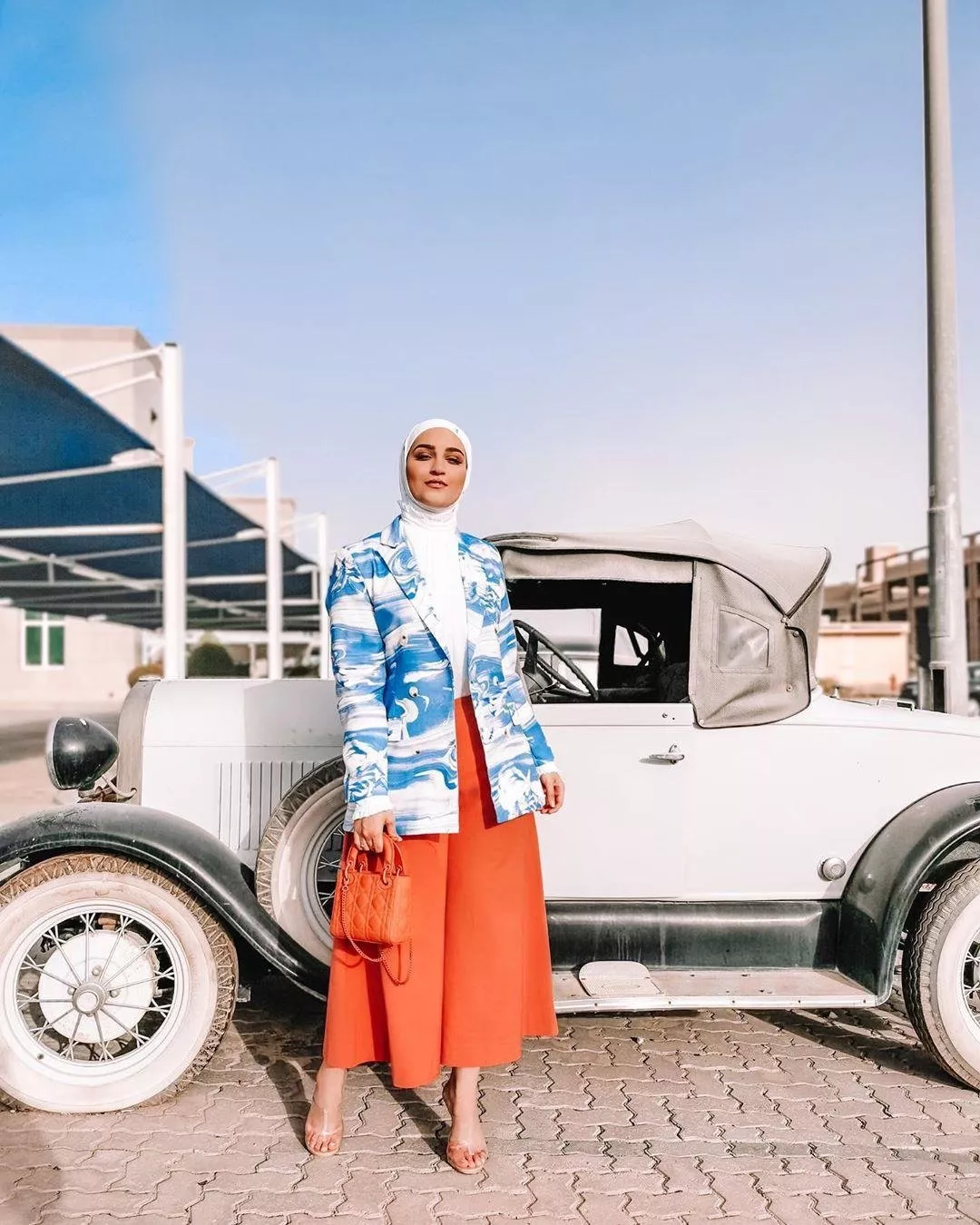 للمرأة المحجبه: أجمل طرق لارتداء البليزر في خريف 2020