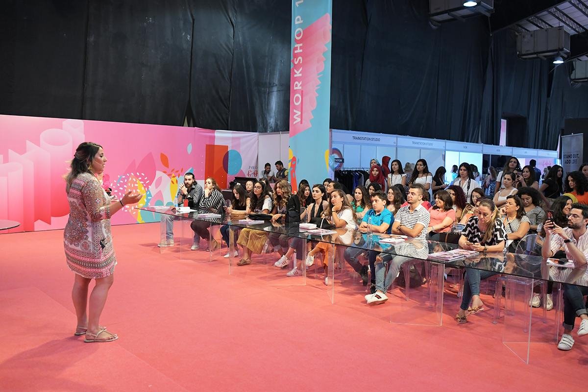 جمالك كن 2019 اليوم الأول jamaloukicon day 1 JamaloukiCon موضة جمال مكياج بلوغرز