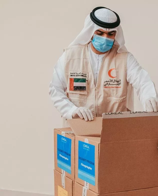 لوريال الشرق الأوسط تجمع مساعدات بقيمة 4 ملايين درهم لدعم الهلال الأحمر، مستشفيات وصالونات تجميل في الإمارات