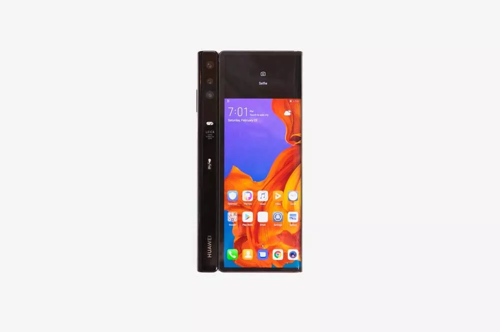 Huawei تكشف عن هاتفها القابل للطيّ Mate X