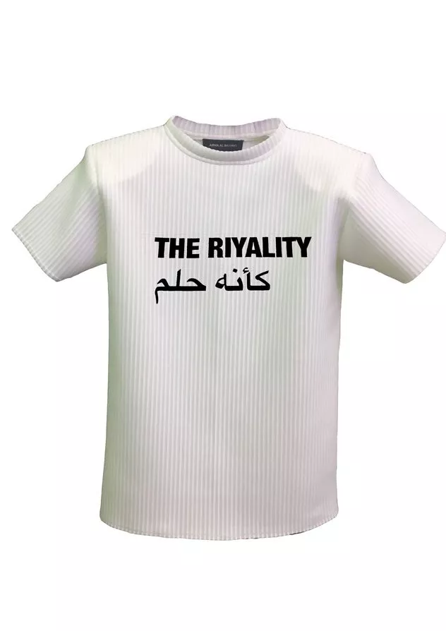 متجر Facilité يُطلق مجموعة قمصان لمصممين إقليميين في دبي ديزاين ديستريكت