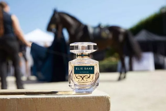 دار إيلي صعب تُطلق عطر Le Parfum Royal