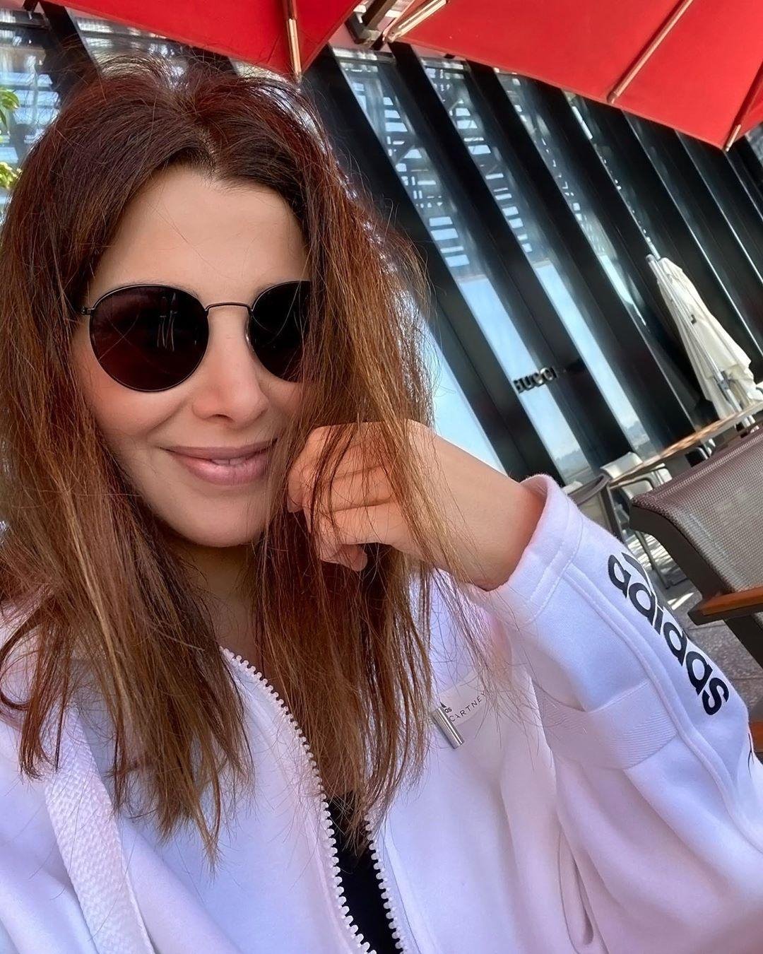 صور نجمات في الصيف تسريحة عفوية لوك طبيعي شعر نانسي عجرم Nancy ajram
