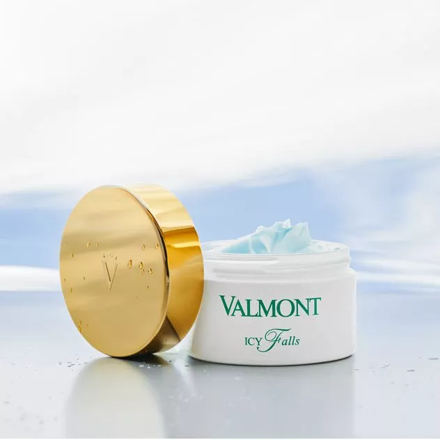 Valmont تُطلق مجموعتها الجديدة من العلاجات المنظّفة للبشرة Purity