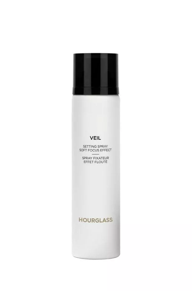 Hourglass تُطلق برايمر Veil Eye Primer ورذاذ Veil Soft Focus Setting Spray