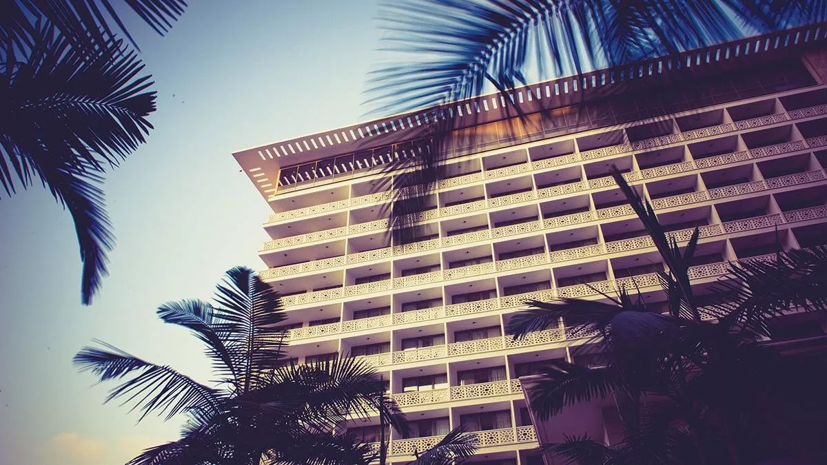 تجربتي مع فندق Phoenicia: إقامة إستثنائية بروح بيروت