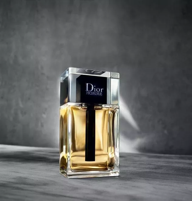 ديور تقدّم عطر Eau de Toilette جديد Dior Homme