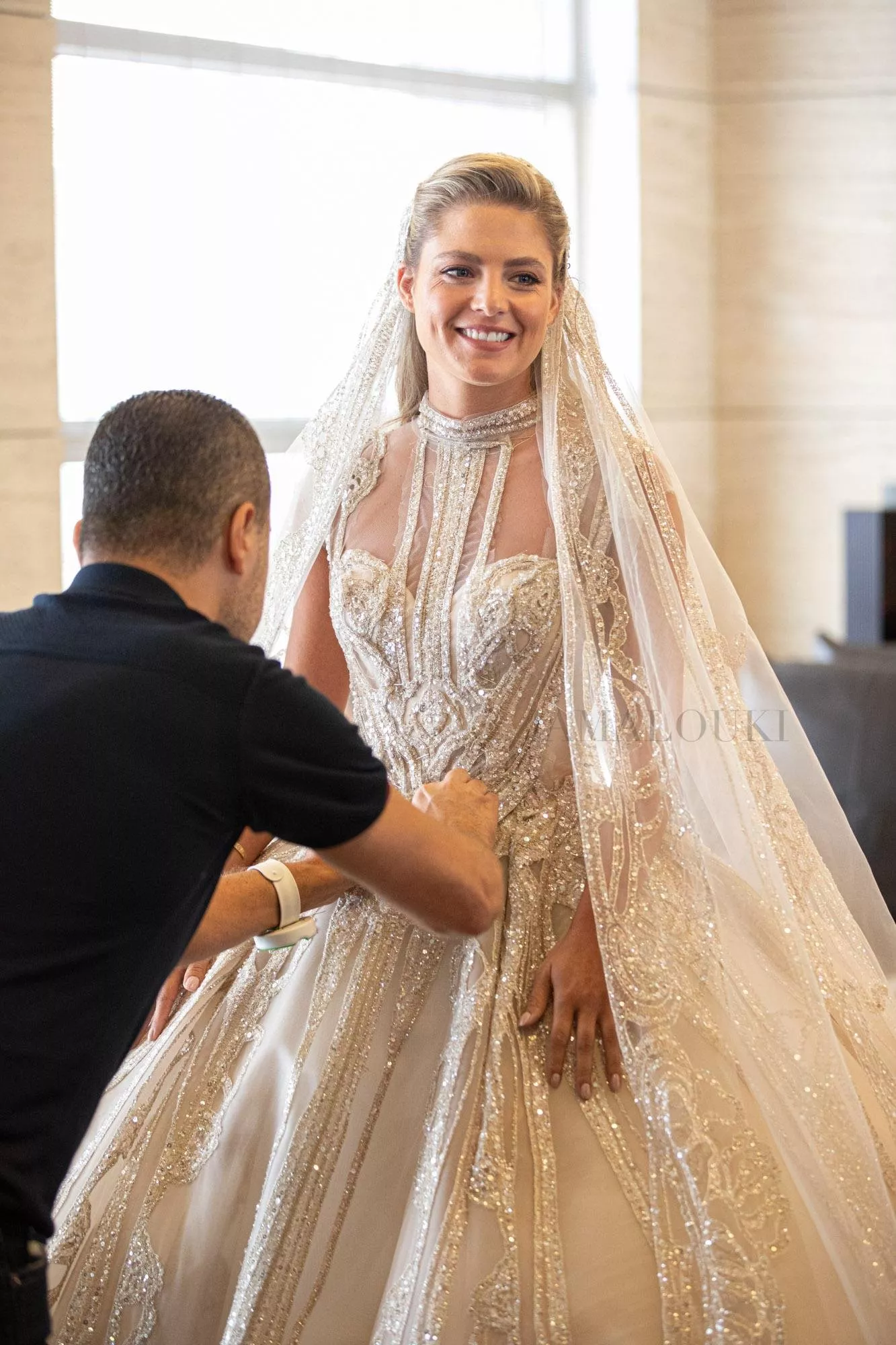 فستان زفاف كريستينا مراد: من قيد التنفيذ إلى تحفة فنية!