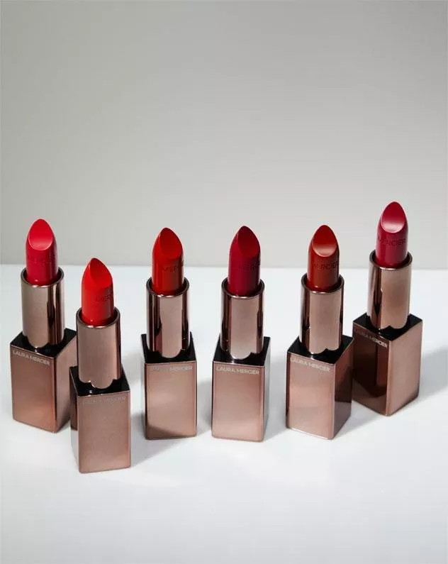 لورا مرسييه تُطلق مجموعة أحمر الشفاه Rouge Essentiel Silky Crème Lipstick