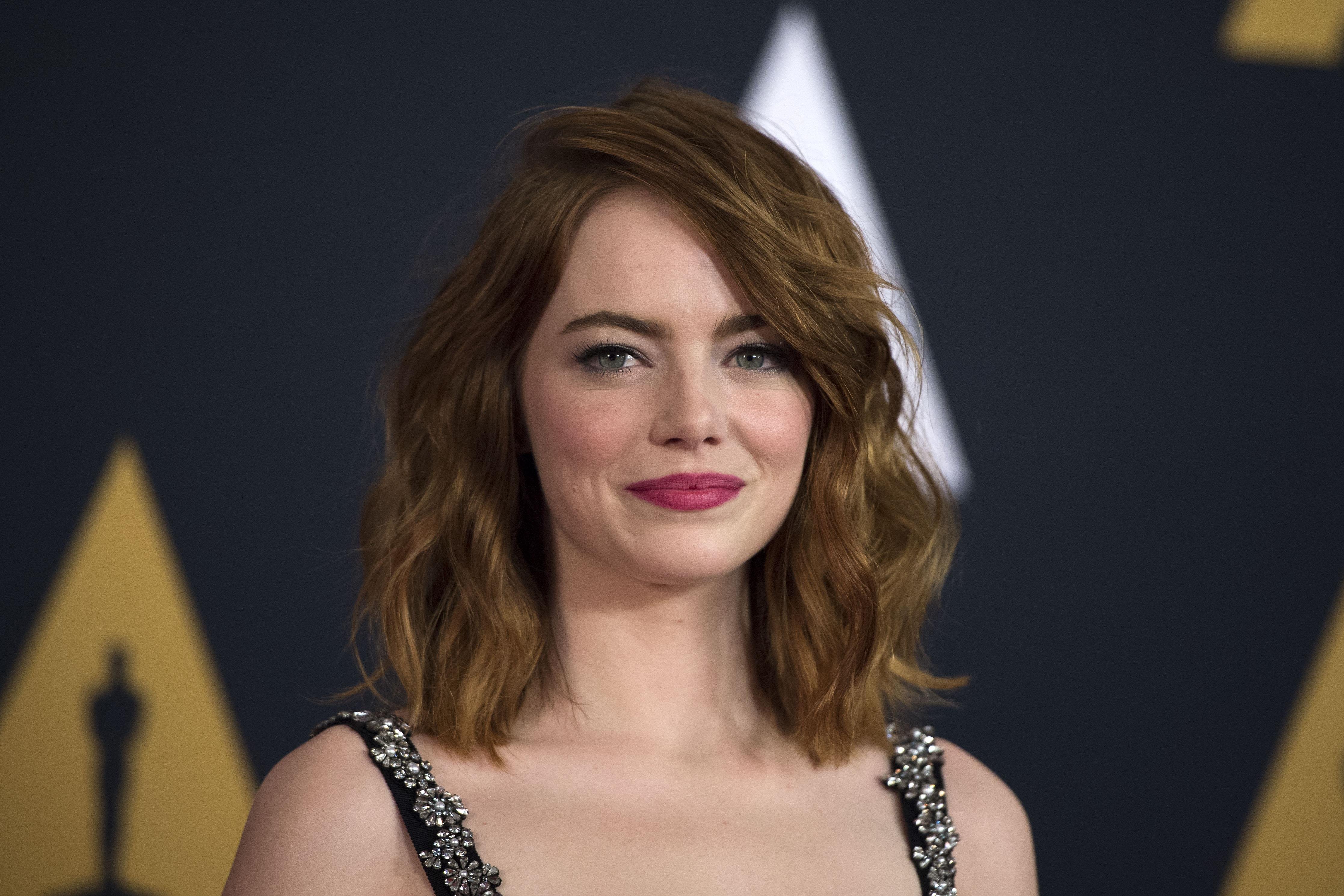 Emma Stone اسم إيما ستون الحقيقي
