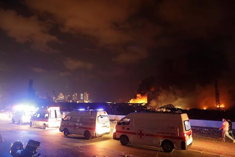صور وفيديوهات انفجار بيروت: لقطات مفجعة والدمار خيّم على معالم المدينة