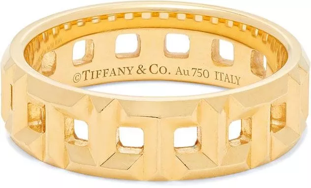 موقع Net-A-Porter يُطلق المتجر المُنبثق الرقمي Tiffany T من Tiffany & Co