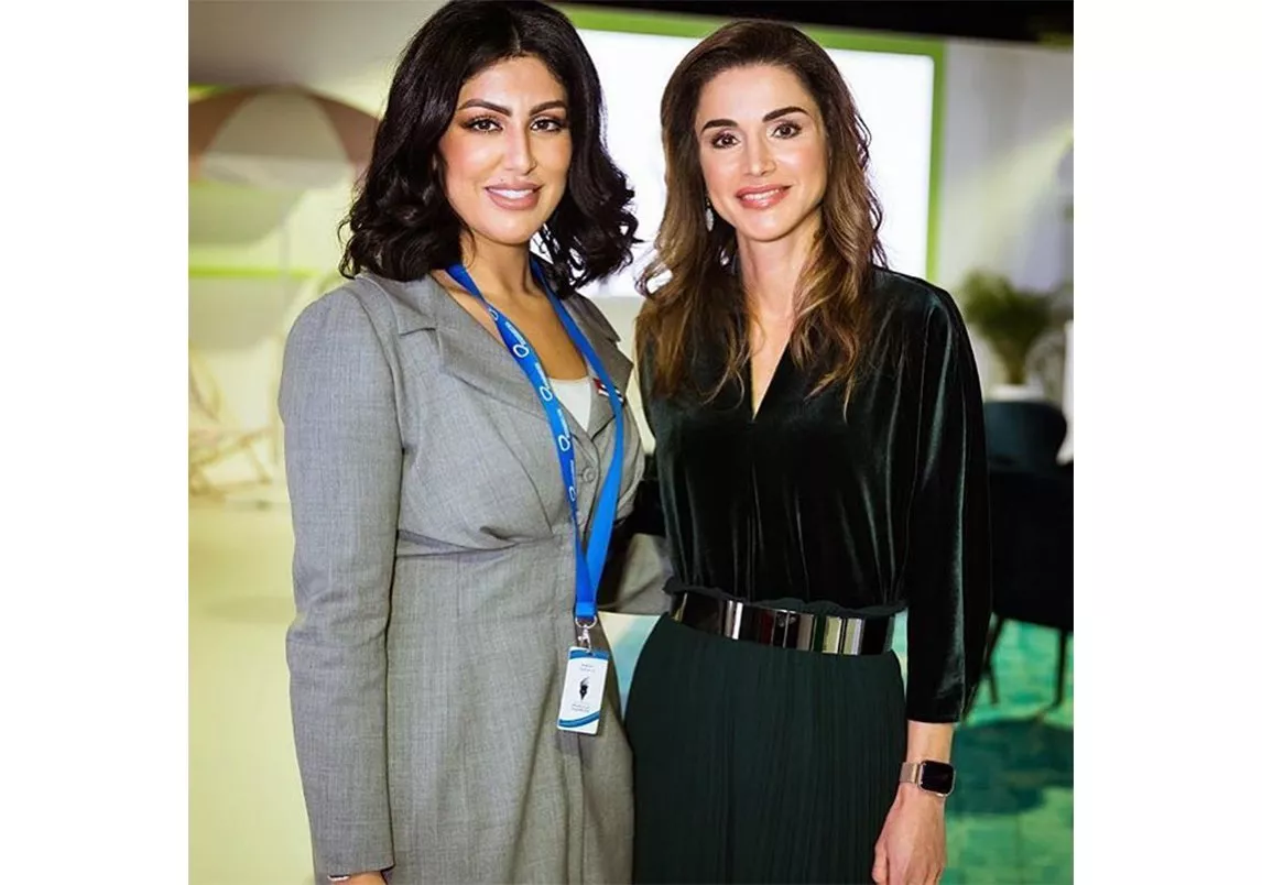 إطلالات النجمات العربيات خلال قمة روّاد التواصل الاجتماعي في دبي