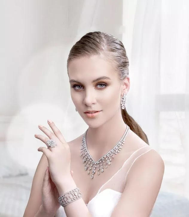 دار معوض تُطلق مجموعة من أطقم المجوهرات للعروس في العام 2020