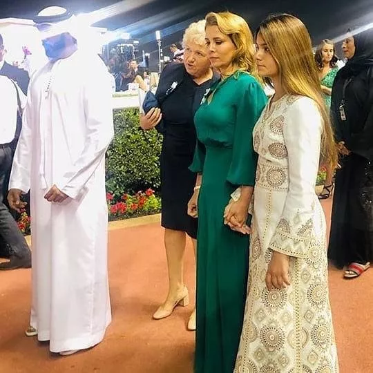 كأس دبي العالمي للخيل 2019: حضور لافت للأميرة هيا بنت الحسين وعائلتها، الإعلاميّات ومدوّنات الجمال والموضة