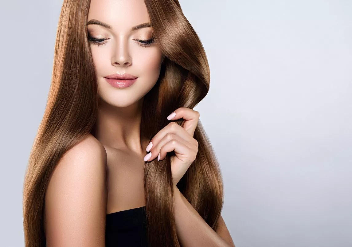 6 خلطات لتكثيف الشعر تساعدكِ في علاج الشعر الخفيف والمتساقط