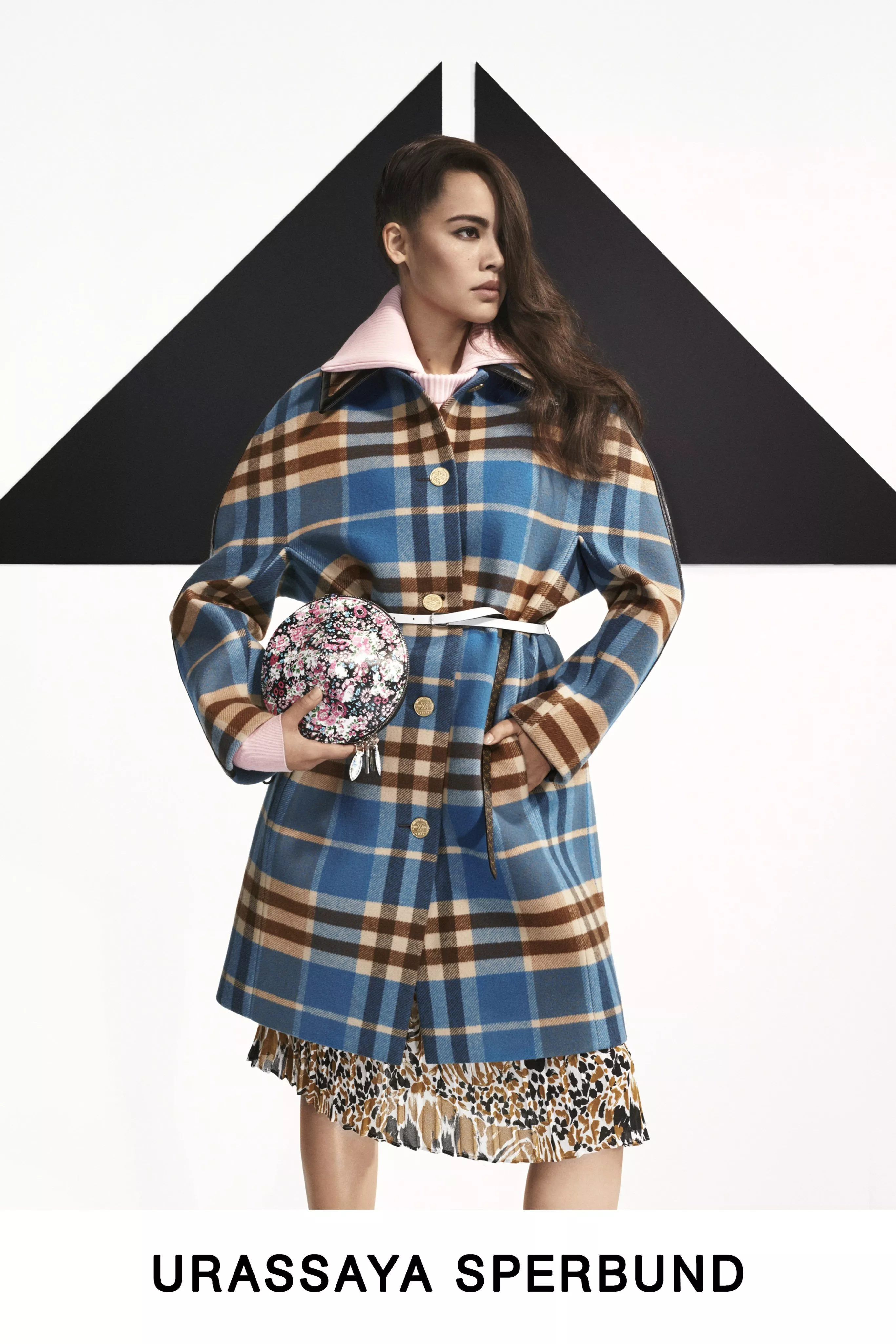 مجموعة Louis Vuitton التحضيرية لخريف 2019: تنسيقات تعكس هوية كلّ نجمة