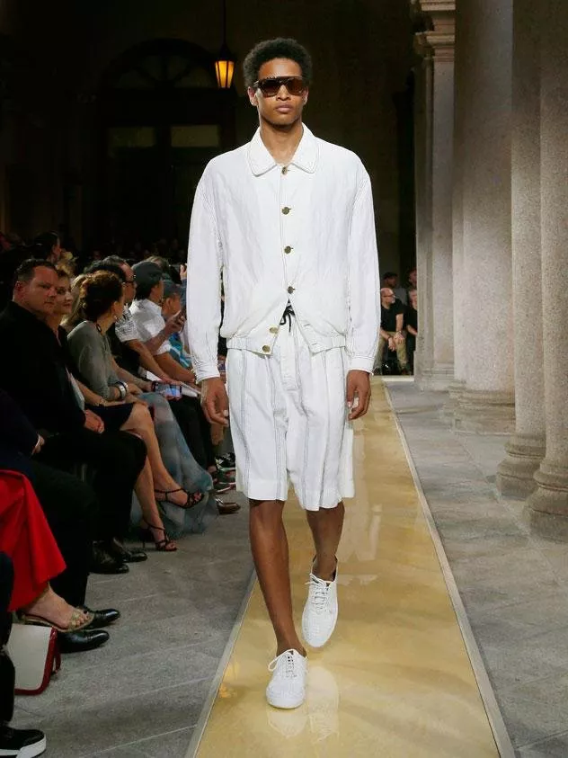 Giorgio Armani تُطلق مجموعة ملابس Maìn لربيع وصيف 2020