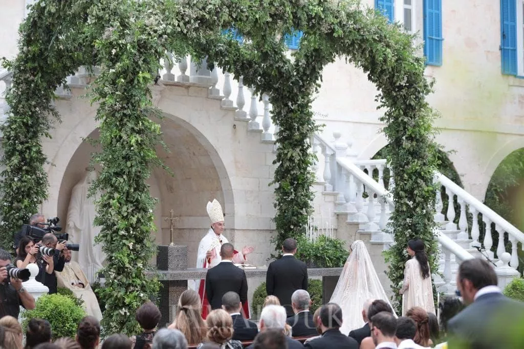 تفاصيل مراسم زفاف إيلي صعب جونيور وكريستينا مراد الرسمية... صور حصرية ترينها للمرّة الأولى