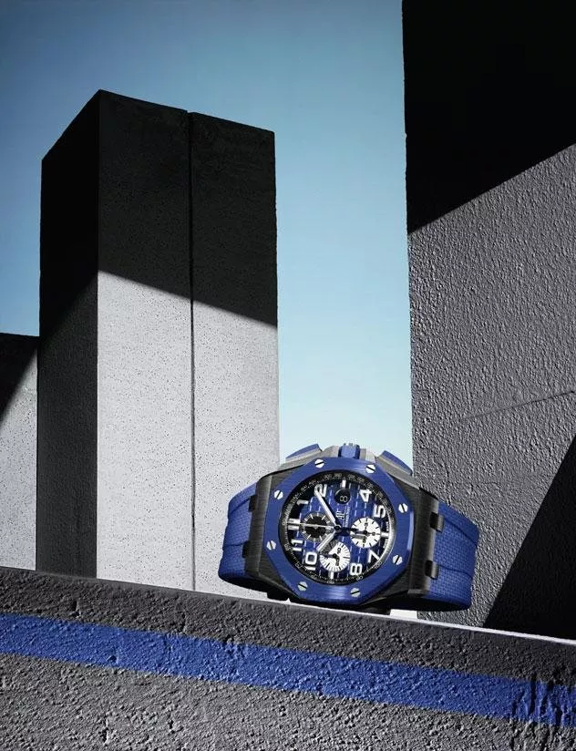 أوديمار بيغه تُطلِق 3 طرازاتٍ جديدة من ساعة رويال أوك أوفشور أوتوماتيك كرونوغراف بهيكل من السيراميك الأسود