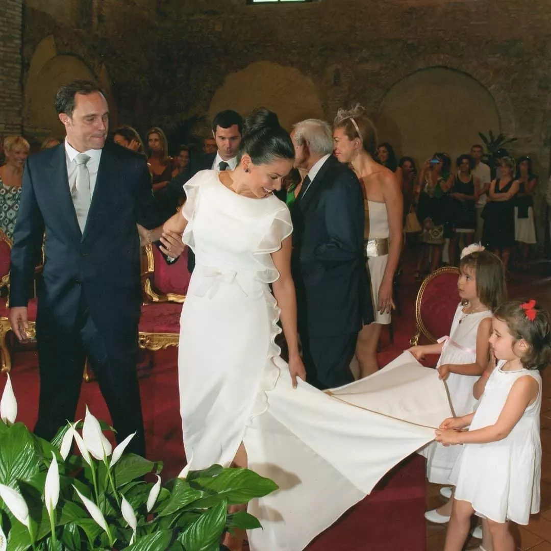 للمرة الأولى، ريا أبي راشد تنشر صور لم تريها من قبل من حفل زفافها