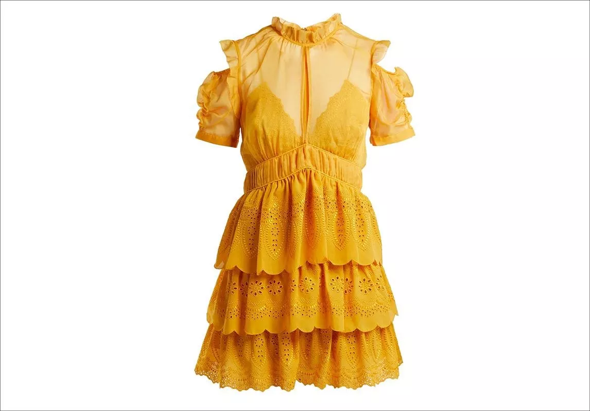 موديلات فساتين لصيف 2020 تشبه فستان ياسمين صبري، بأسعار لا تتعدى الـ300 دولار