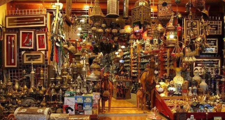 أشهر معالم السياحة في صلالة في عمان: حان الوقت لزيارتها!