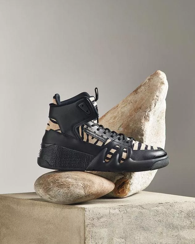 جوسيبي زانوتي تُضفي لمسة جديدة على حذاء تالون الرياضي لموسم خريف 2020