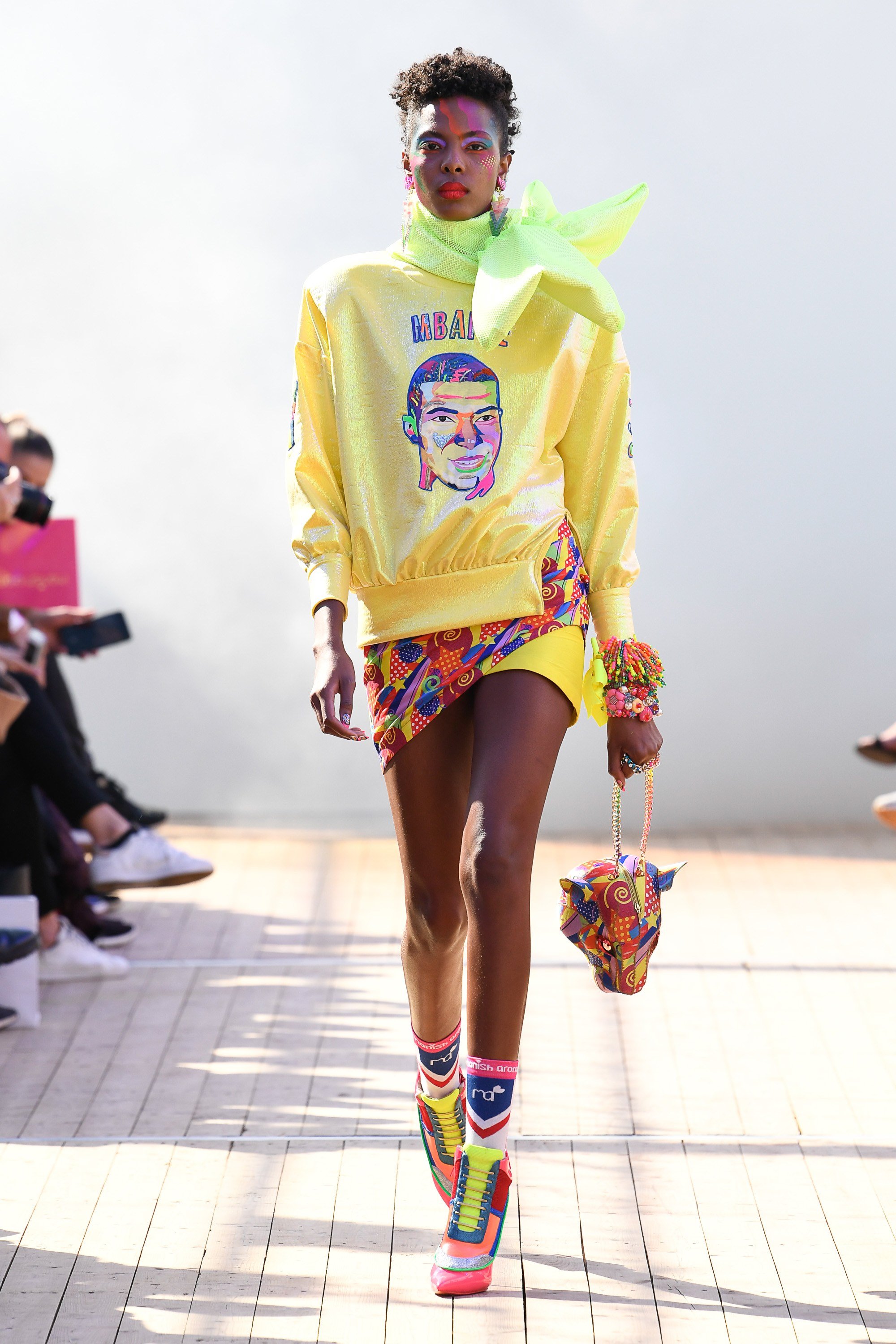 لوكات صيحات رائجة مجموعات الازياء الجاهزة لربيع 2019 manish arora