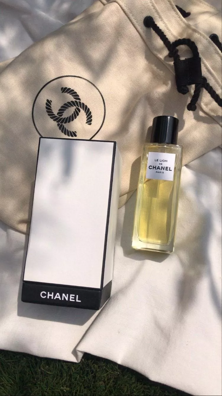 عطر Le Lion de Chanel من Chanel: أريج يجسّد جاذبيّة، قوّة وأناقة المرأة العربية