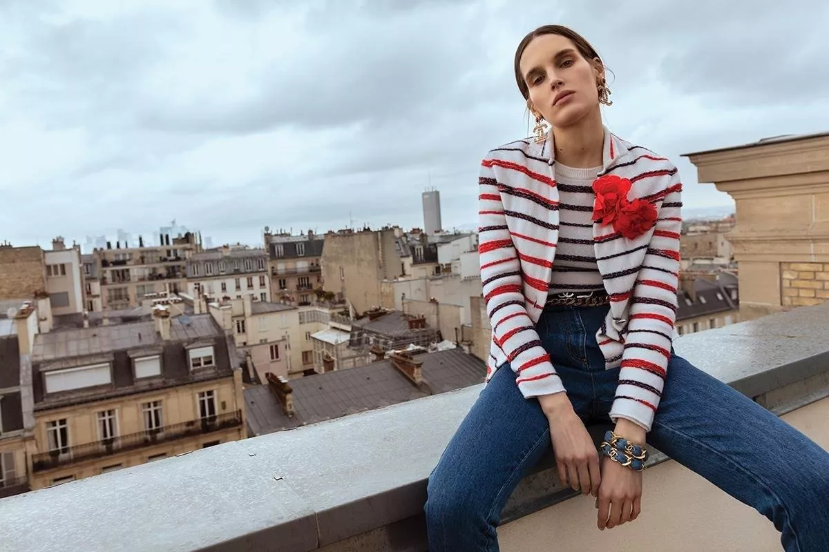 جلسة تصوير لمجموعة Chanel لربيع 2020 في باريس: أسلوب فرنسي بلمسة عصرية