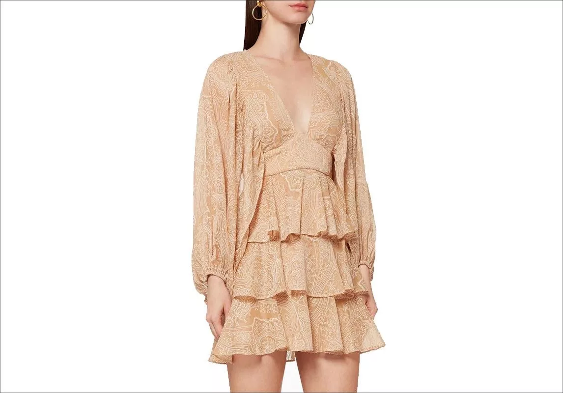 موديلات فساتين لصيف 2020 تشبه فستان ياسمين صبري، بأسعار لا تتعدى الـ300 دولار