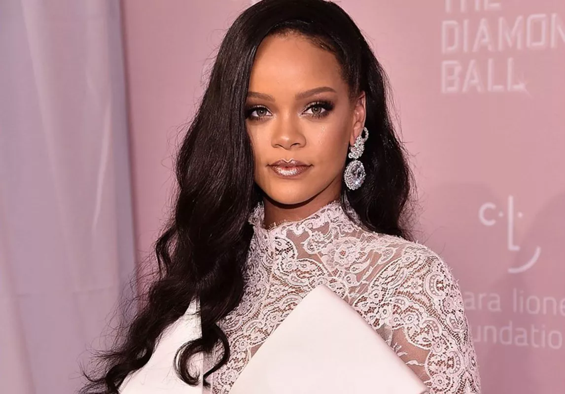 النجمة Rihanna تستعدّ لإطلاق علامتها التجاريّة!