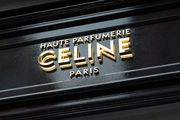 سيلين تفتتح بوتيك Haute Parfumerie في باريس