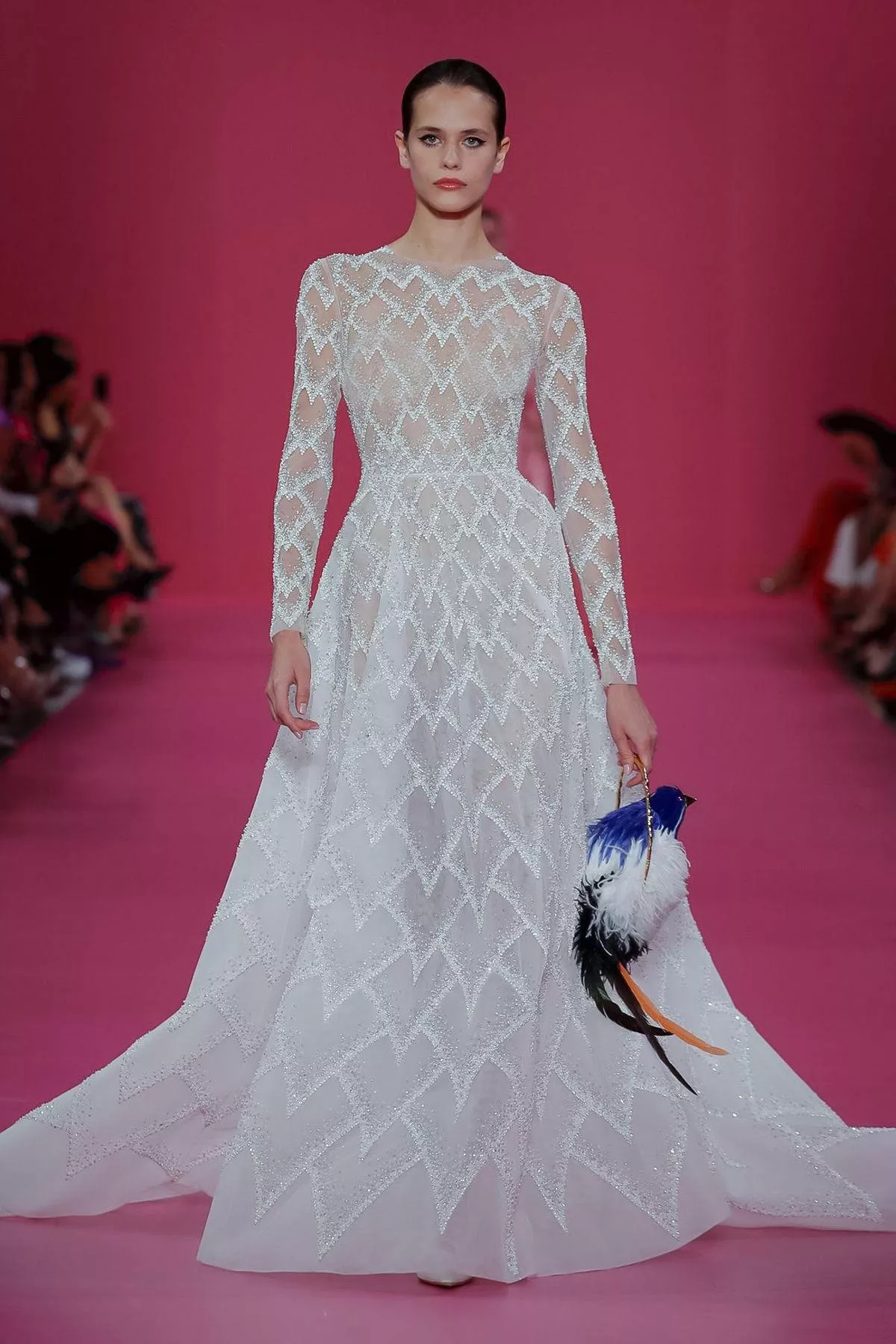 مجموعة Georges Hobeika للأزياء الراقية لخريف 2019: الطيور كست التصاميم لتحاكي المرأة الحرة!
