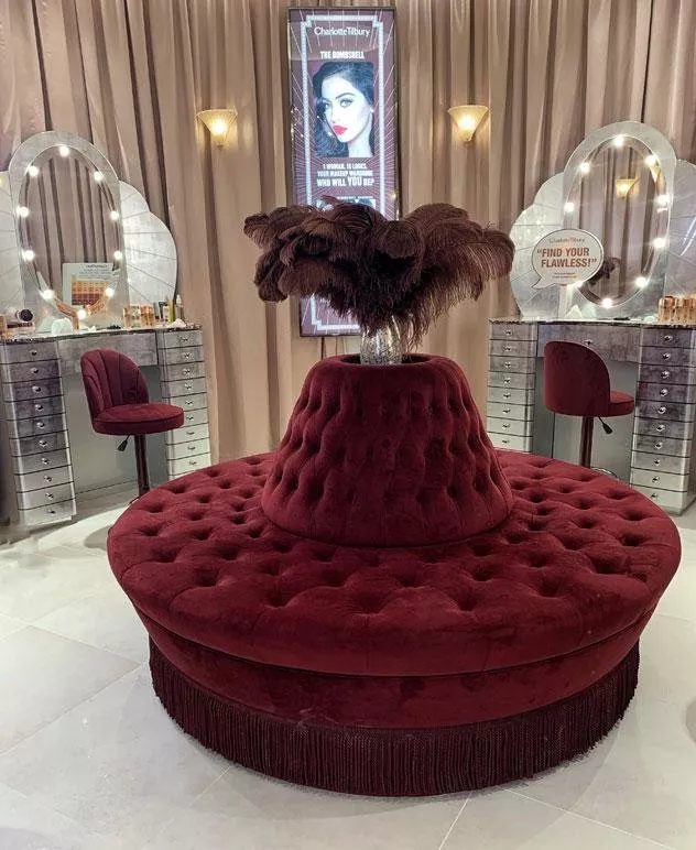 شارلوت تلبوري تُعلن عن افتتاح متجر Beauty Wonderland الجديد في غاليريا مول في أبوظبي