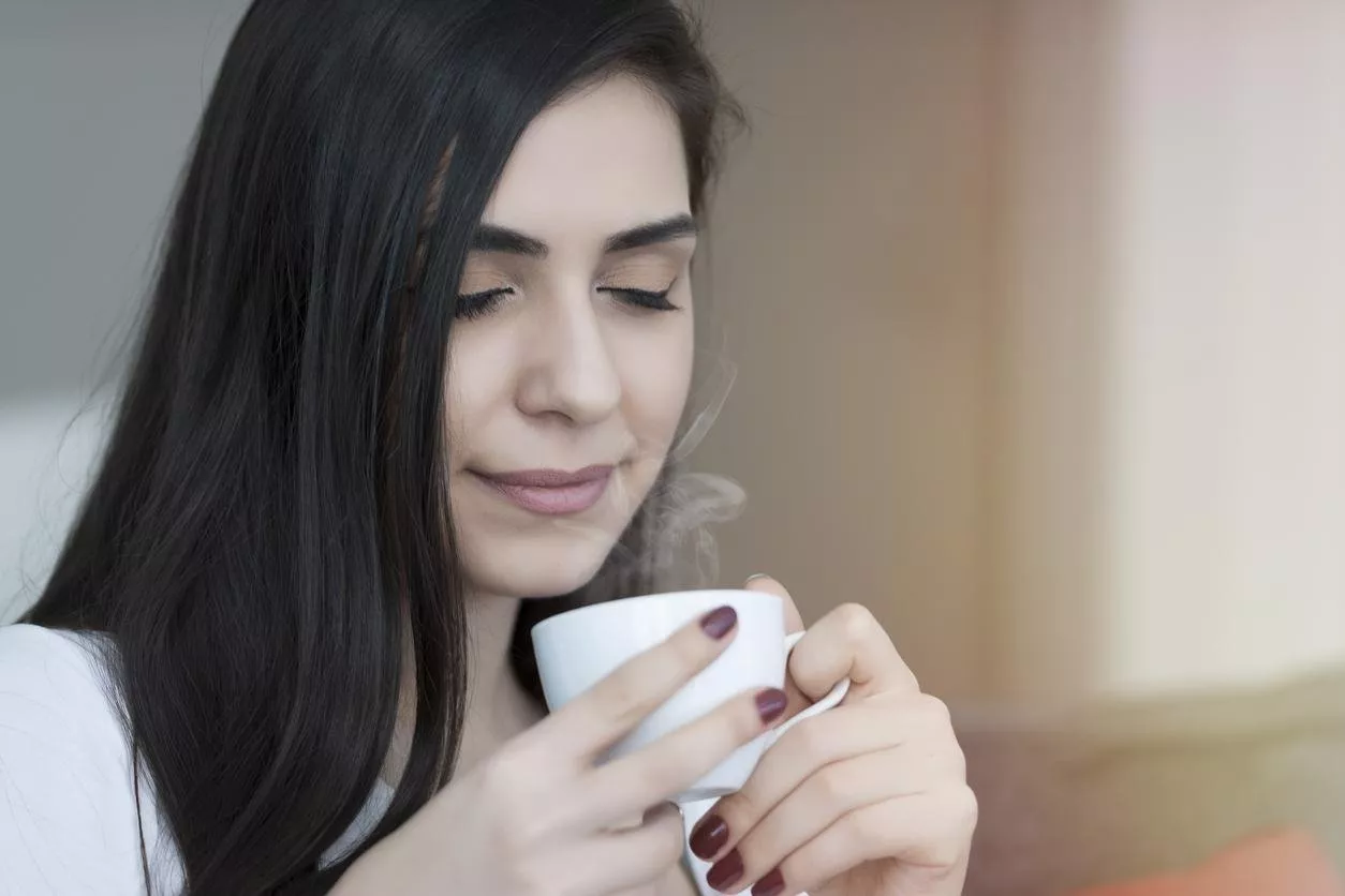 5 نصائح تساعدكِ على تقليل الشرب المفرط للقهوة طوال اليوم