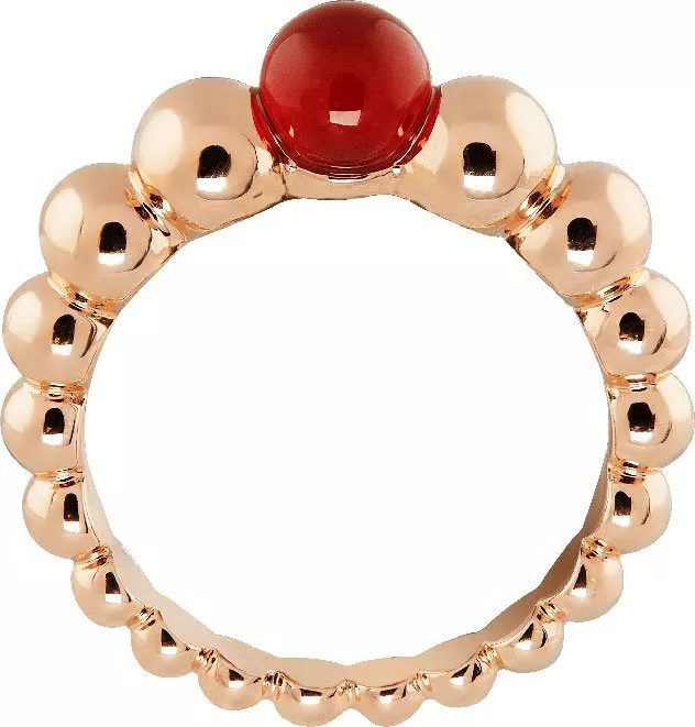فان كليف أند آربلز تُطلق مجموعة مجوهرات بيرليه بمناسبة عيد الحب