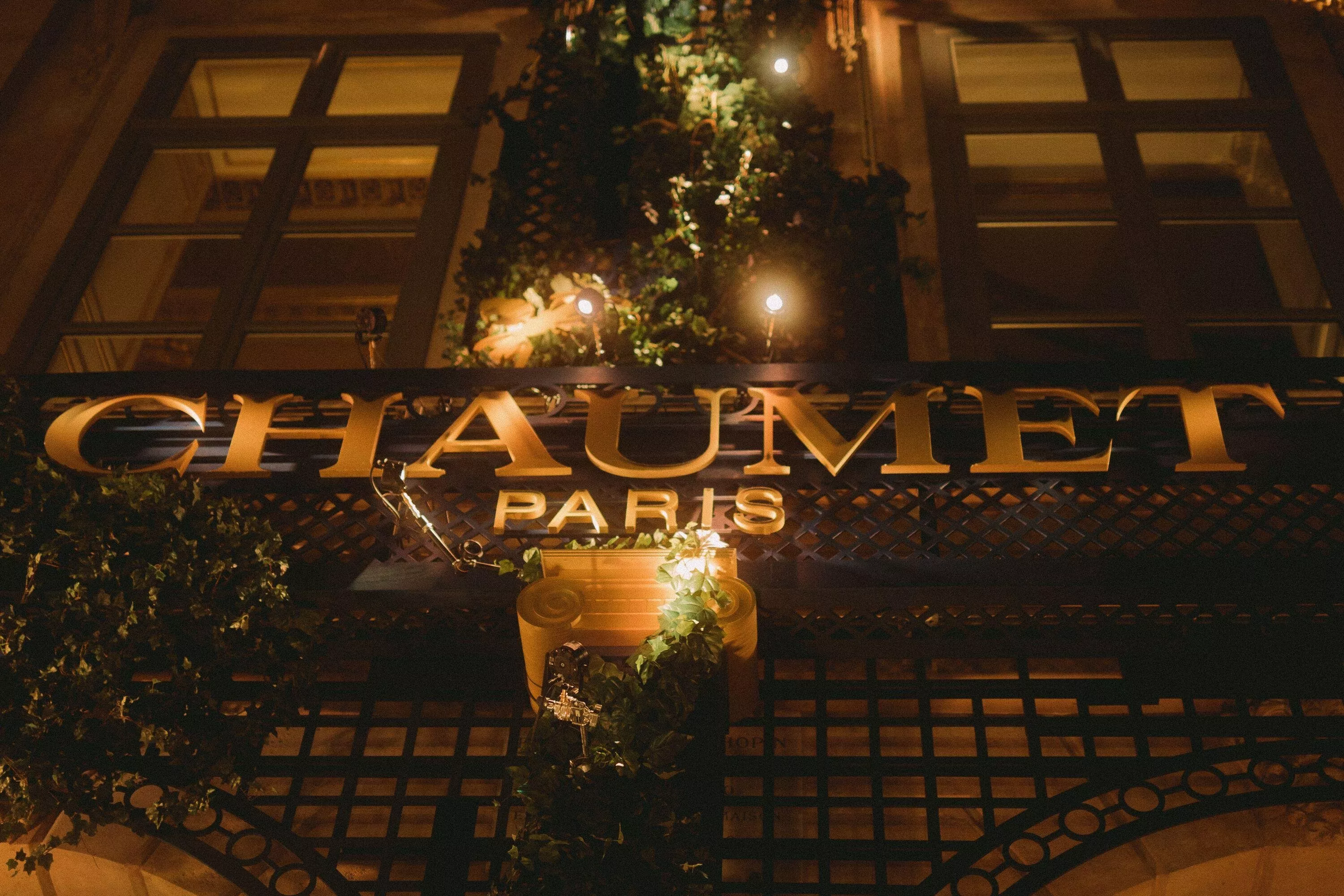 Chaumet تعيد افتتاح Hôtel Particulier، احتفالاً بمرور 240 عاماً على تأسيس الدار