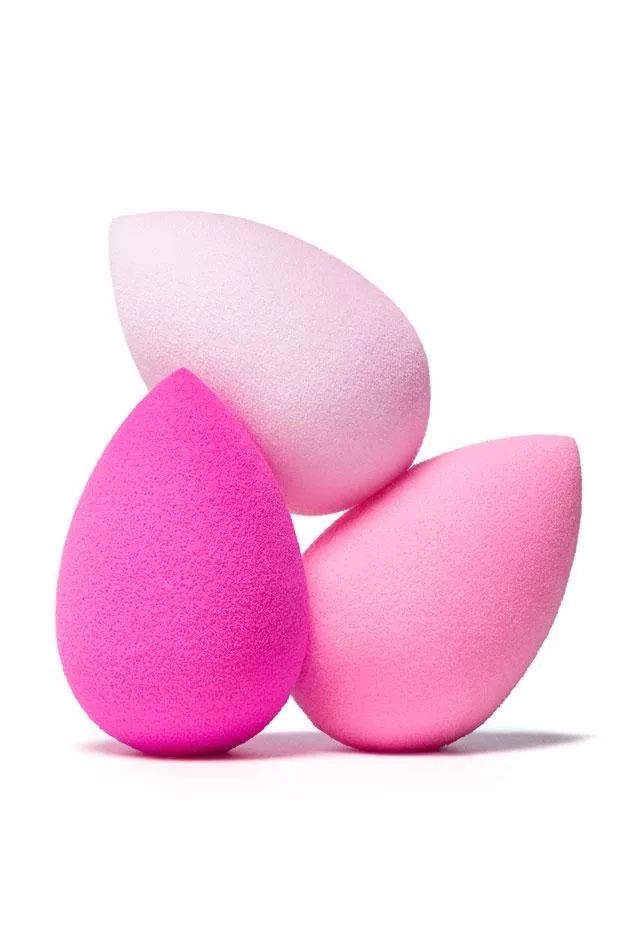 BeautyBlender تُطلق مجموعة Pretty in Pink™ ثلاثية وردية