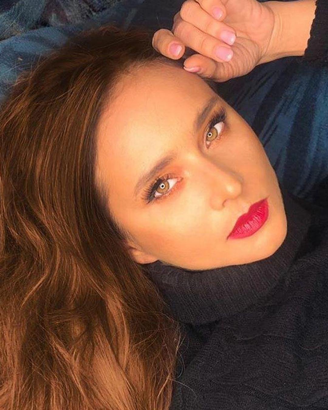 صور مكياج ناعم وخفيف