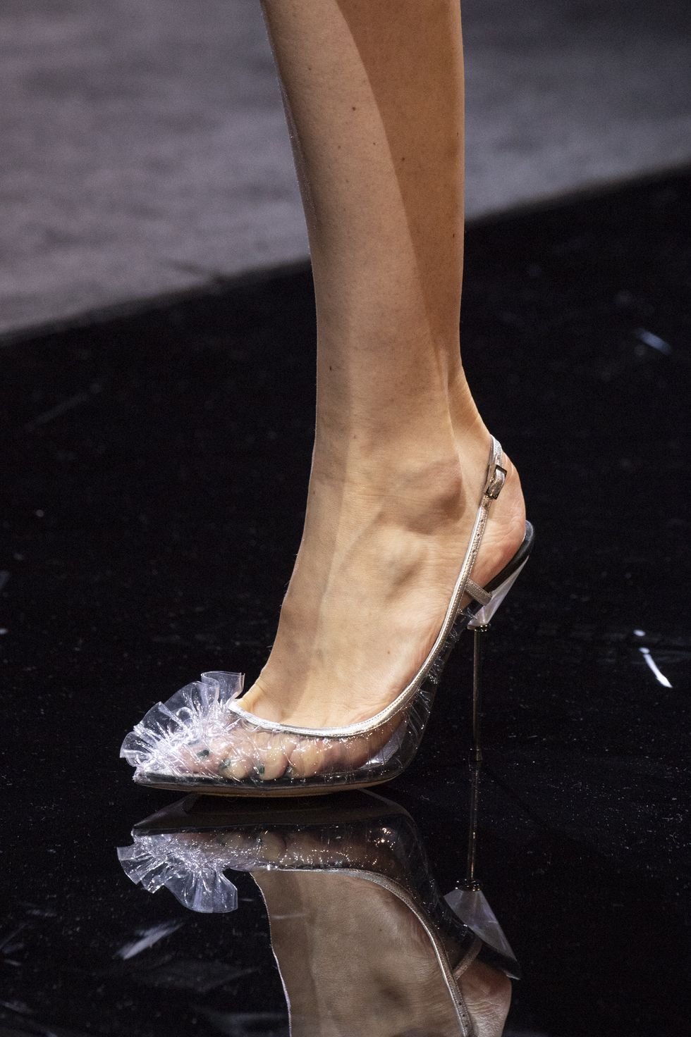 shoes  حذاء احذية رائجة ربيع 2019 plastic احذية بلاستيكية giorgio Armani  جورجيو ارماني 